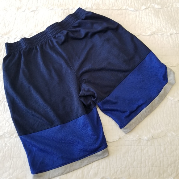 Old Navy Active Go Dry Shorts Blue on Blue S EUC - Picture 5 of 8